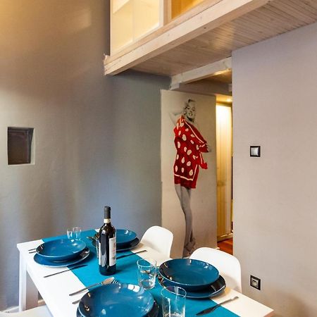 Lilly Apartment Main Train Station Old Town By The Castle Suites Cracovia Exterior foto