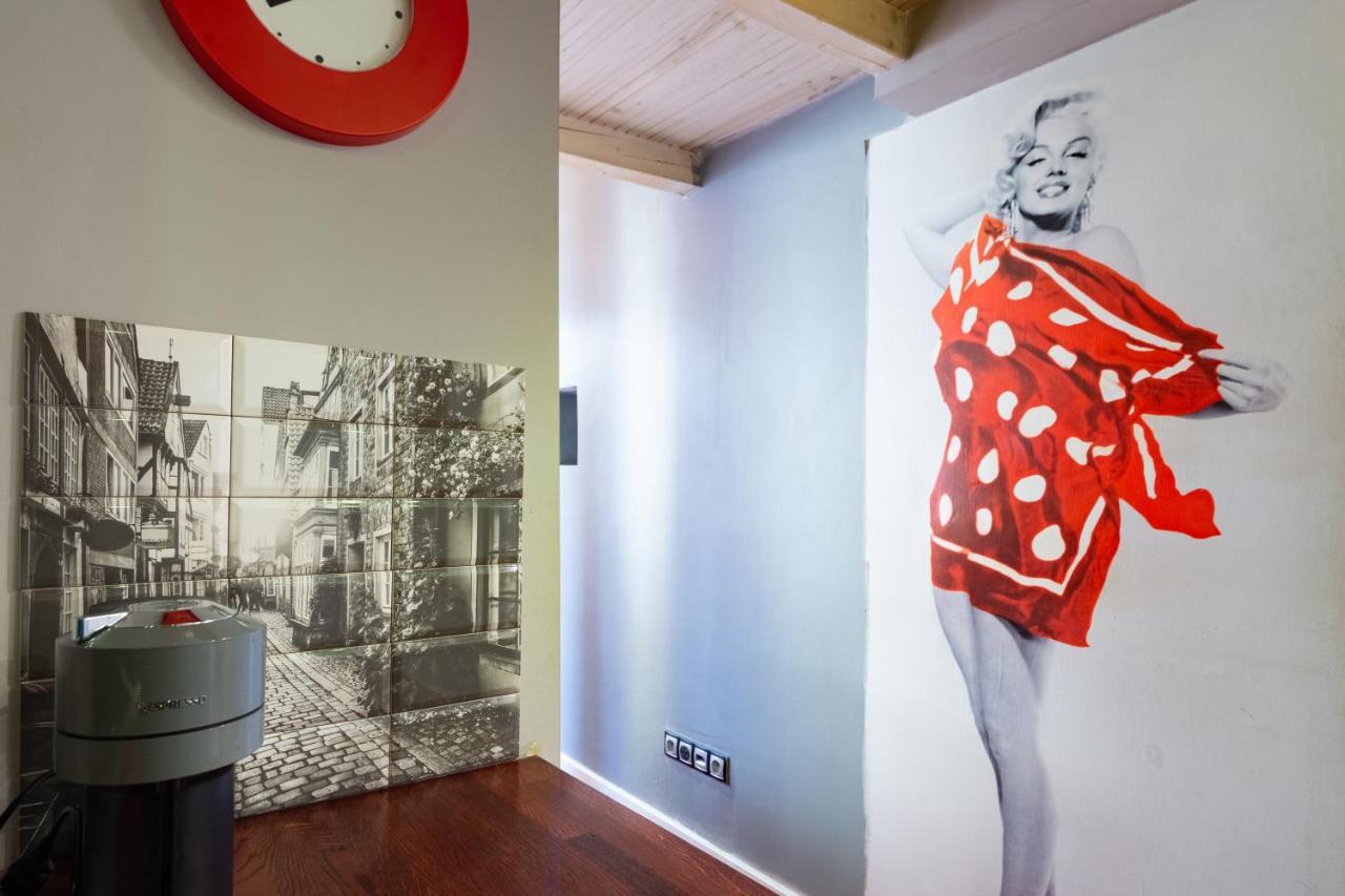 Lilly Apartment Main Train Station Old Town By The Castle Suites Cracovia Exterior foto