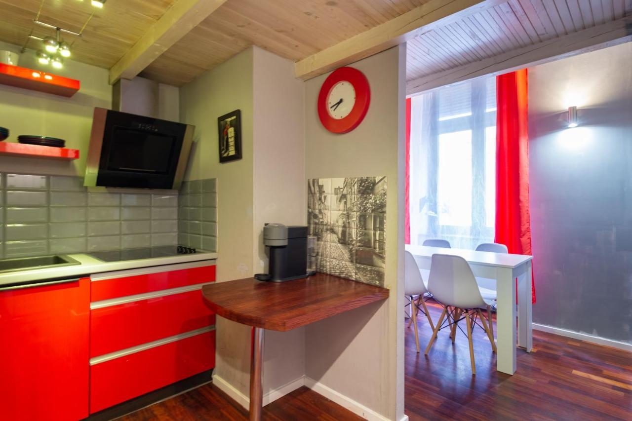 Lilly Apartment Main Train Station Old Town By The Castle Suites Cracovia Exterior foto