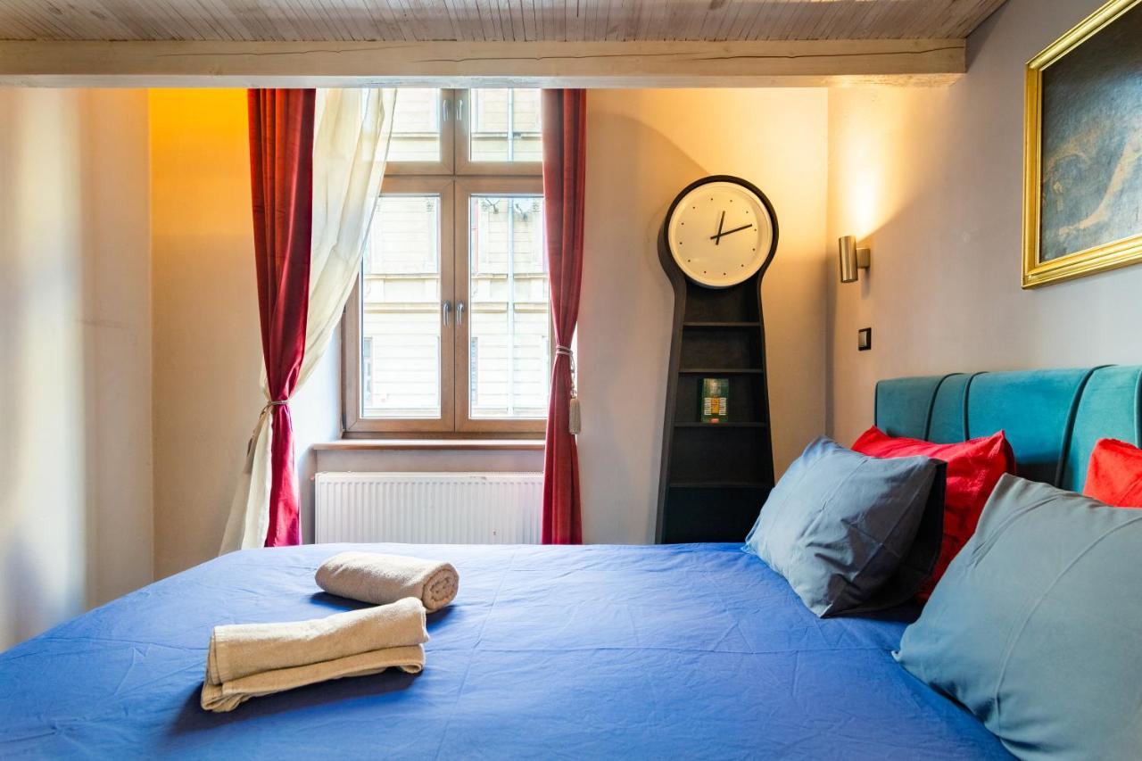 Lilly Apartment Main Train Station Old Town By The Castle Suites Cracovia Exterior foto